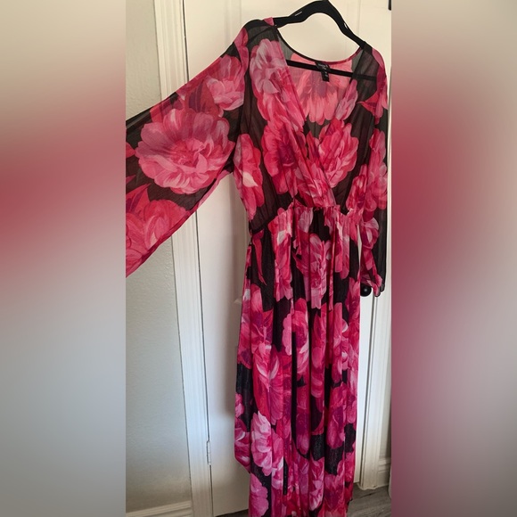 Alexa B Nites Black and Pink Floral Dress - Picture 3 of 7